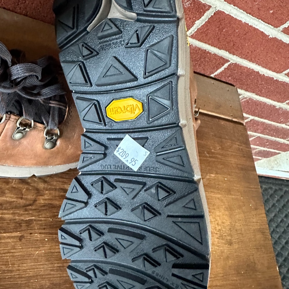 Danner mountain 600